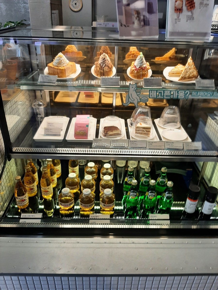 카페베네 안성점 사진 5