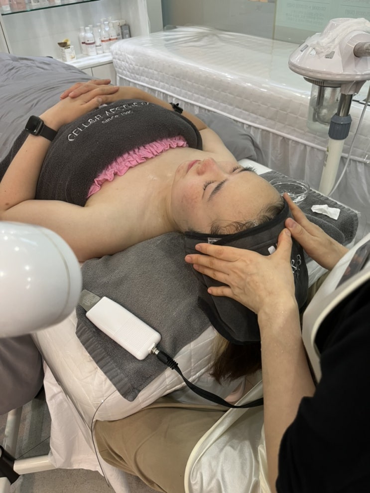  선릉 피부관리 셀앤비에스테틱 선릉본점에서 셀앤비에스테틱 C코스(피지집중관리) 받고 매끈촉촉한 피부 돼보자!