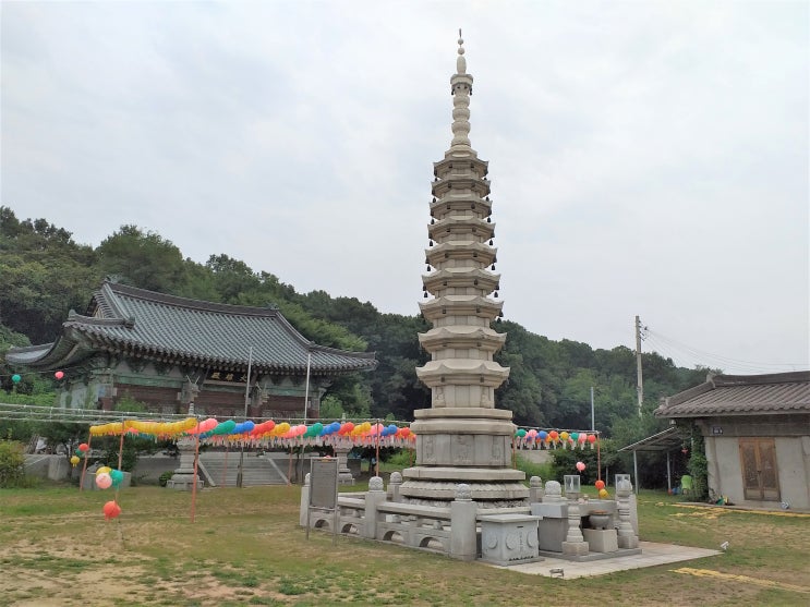  김포시 양촌에 자리잡은 작은 화엄종 사찰.  가현산 성불사(成佛寺)의 풍경