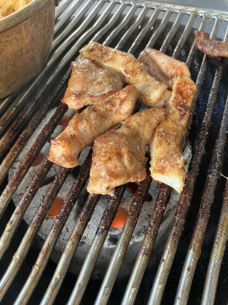  행신돈부속 돼지부속고기 연탄불 구이 맛집