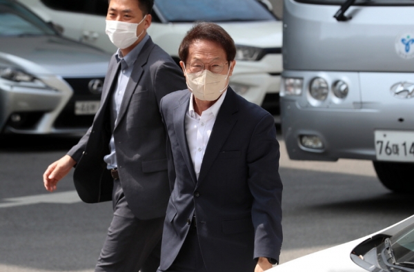 '3선 교육감' 조희연, <b>해직교사 특채 의혹</b>에 발목 잡히나