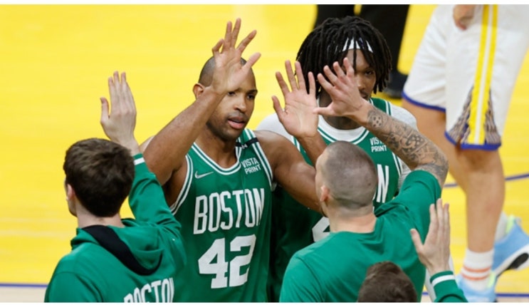 연합뉴스NBA <b>보스턴</b>, 15점 차 뒤집고 <b>결승</b> 1차전 역전승... 