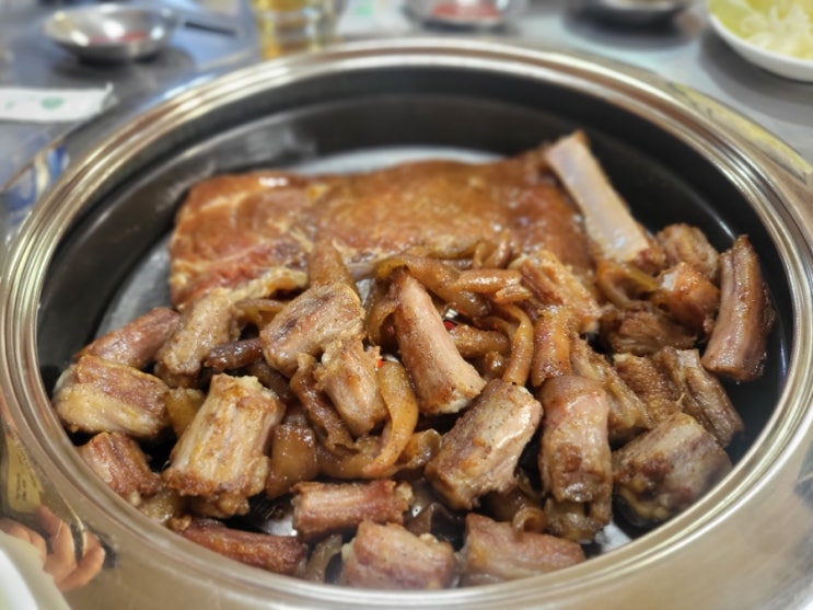  공덕 노포 돼지꼬리맛집 용마루 굴다리껍데기