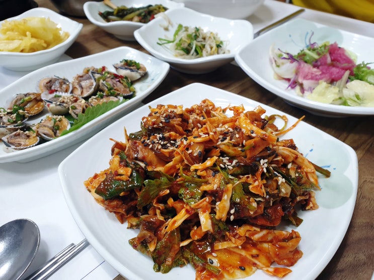  [도봉구] 부모님 모시고 가기 좋은  꼬막정식 맛집으로 유명한: 묵은지 사랑