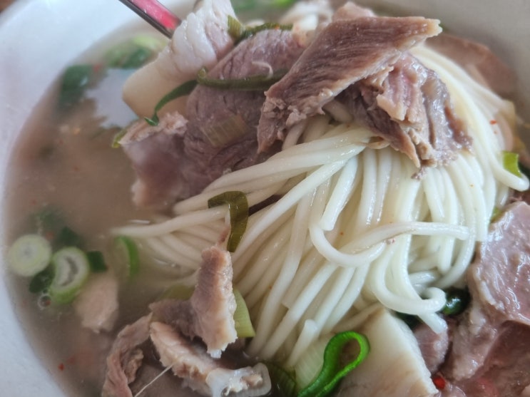  대전 고기국수 맛집, 대전 상대동 올래국수 국물이 진하고 고기가 야들야들 맛있어요.