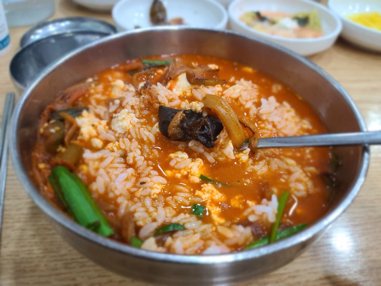  강릉 초당두부마을 원조짬뽕순두부 동화가든 평일(월요일) 11시 50분 방문 웨이팅 시간