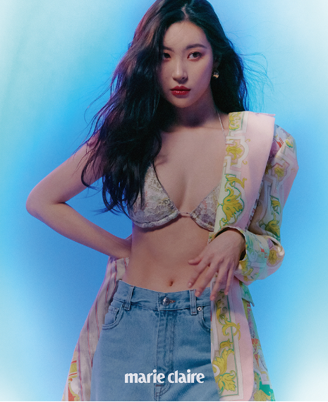 선미 워터밤 코디 산다라박 여자 수영복 비치웨어 Feat 레쉬가드