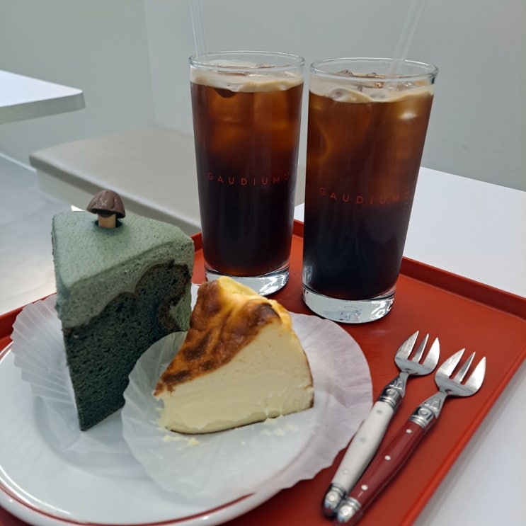  송도 타임스페이스 카페 가우디움 디저트 맛집 킹정