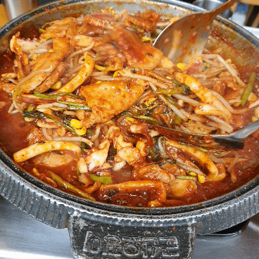 [판교] 기분 좋은 매운맛 <군산오징어> : 오삼불고기 & 오새튀김 & 볶음밥 후기
