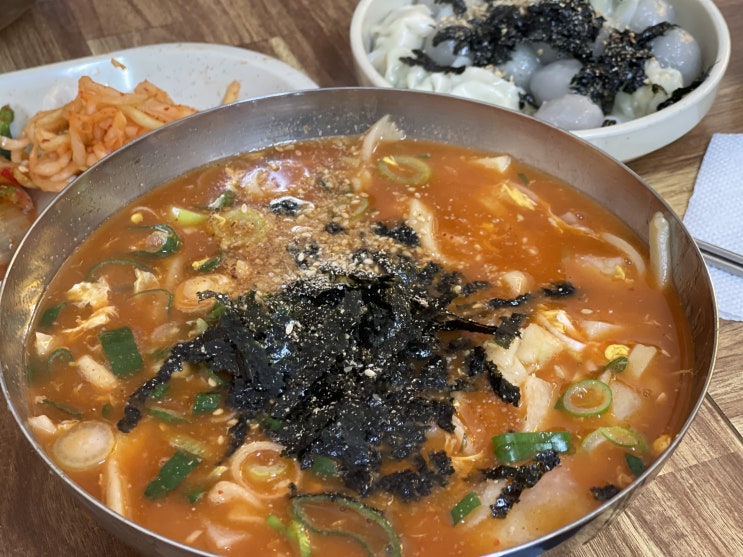 속초 정든식당 얼큰한 장칼국수 귀욤만두