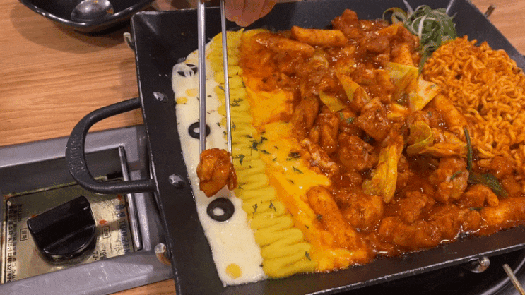  [김해 맛집] 비주얼 끝판왕 맛도 끝판왕~ 김해 닭갈비 맛집, 헬로팬 아이스퀘어점