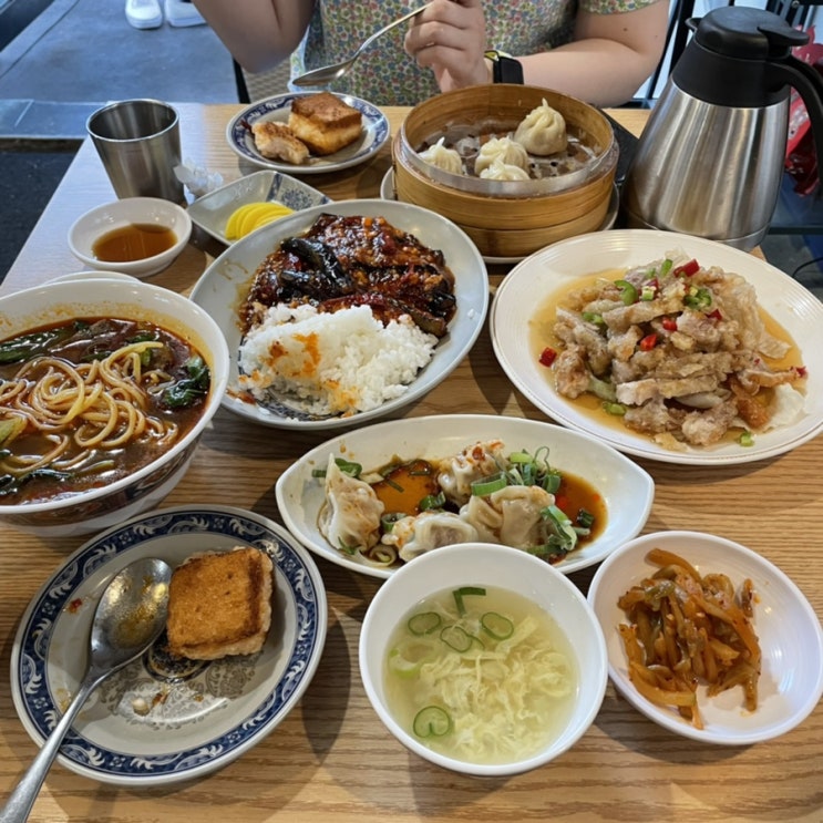  홍대 연남동 중국집 연교 메뉴 추천! (만두, 소룡포, 멘보샤, 우육탕면, 어향가지덮밥, 유린기)