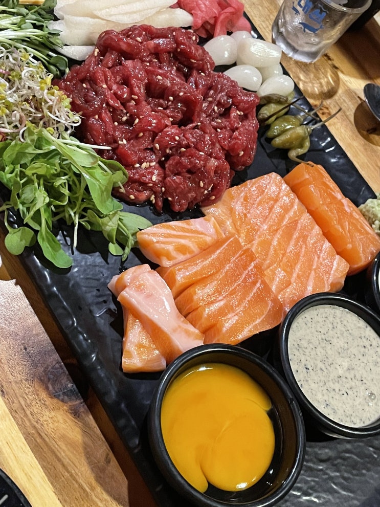  서면 술집 사르르연어육회