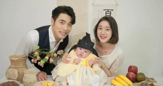 우혜림, 청순한 미모 되찾아···아들 100일 기념인데 시선 절로
