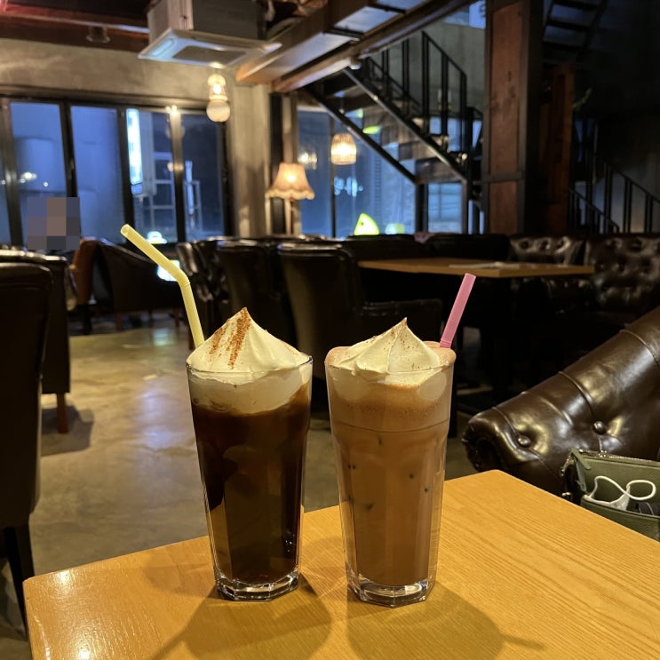  명동역카페 명동카페 비엔나커피맛집 명동아인슈페너 가무