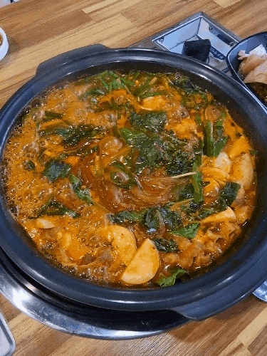  창원중앙동맛집 "충무로38양곱창" 진하고 얼큰한 국물과 푸짐한 양의 곱창전골 추천해요!
