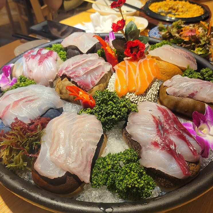  강남역 횟집 어회장댁 모둠회 및 문어숙회 등 먹어봤어요!