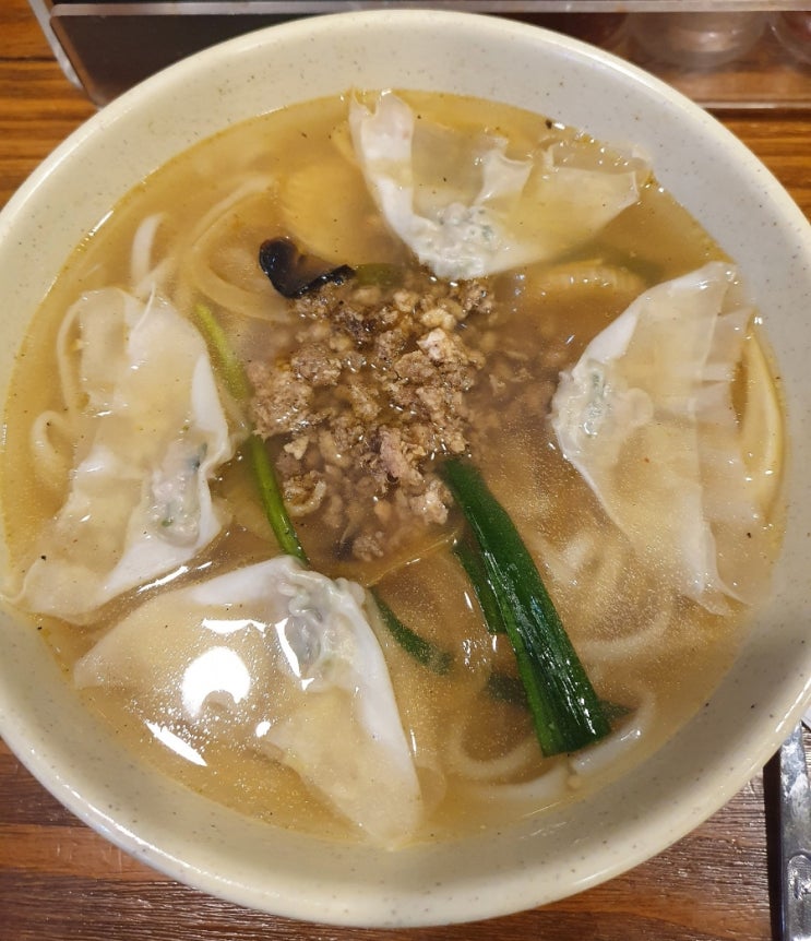  6월 5일의 푱푱 (feat. 명동 혼밥 맛집 '명동교자 본점', 2년 만에 재방문)