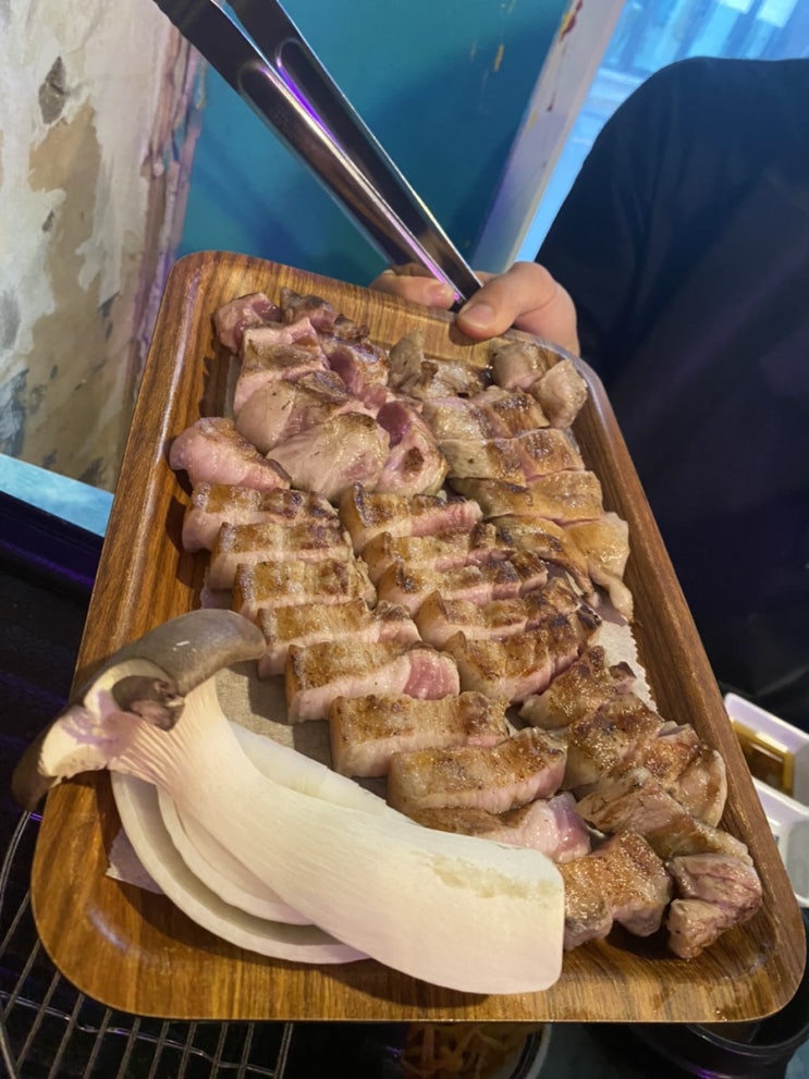  대전 초벌 고기 한판 | 투더돼지