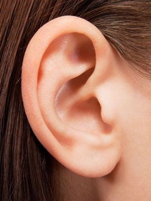 귀 여드름 원인 및 귀안에 뾰루지 해결 방법