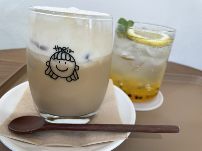  연희동 카페추천 아기자기한 데얼커피