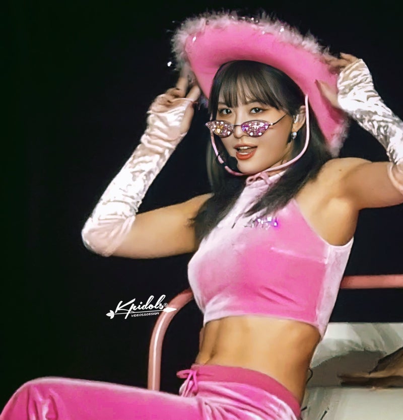 트와이스 모모, 220514 TWICE 4TH WORLD TOUR - Momo 110P