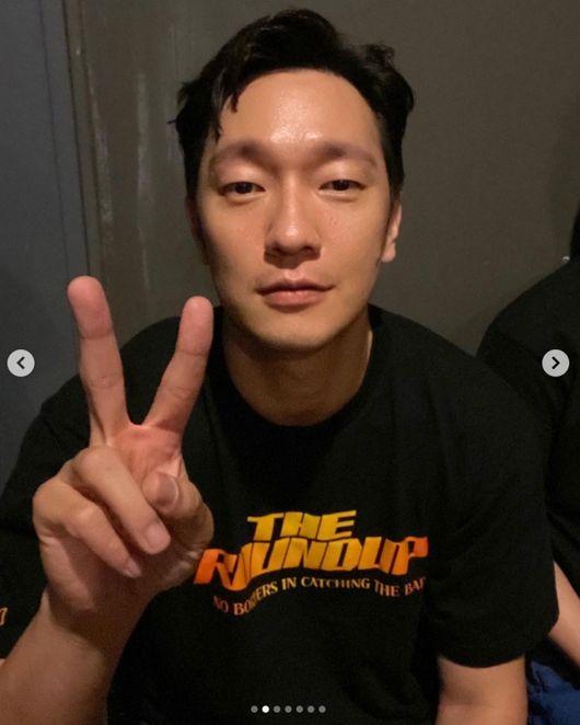 다왔다 1000만…마동석·손석구, 코로나 때려눕혔다.. 범죄도시2 다왔다 1000만…마동석·손석구, 코로나 때려눕혔다.. 범죄도시2