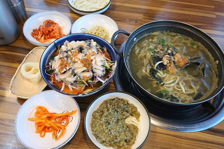  성게보말죽과 성게보말칼국수가 맛있는 산방산맛집 : 해월정 서귀포점