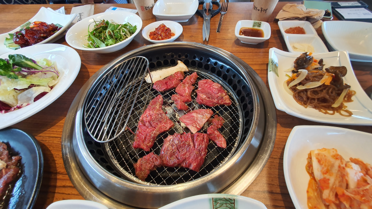  천안 아산 "한우가 좋은 날" 숯불구이 전문점