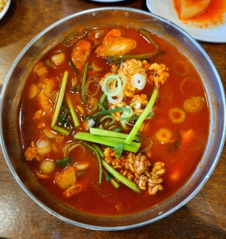 최인식 황태고을 장사의신 논현동 맛집 코다리냉면 알고니칼국수 최인식 황태고을 장사의신 논현동 맛집 코다리냉면 알고니칼국수