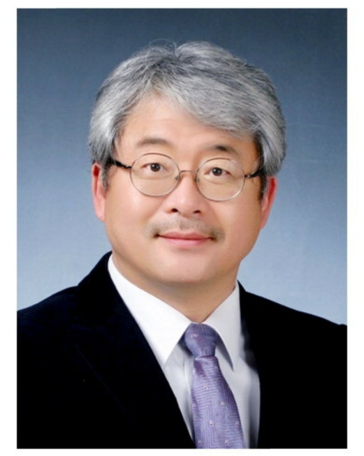 손현준 <b>충북대 의대 교수</b>,"정은경 퇴임했어도 죗값 받아야... 