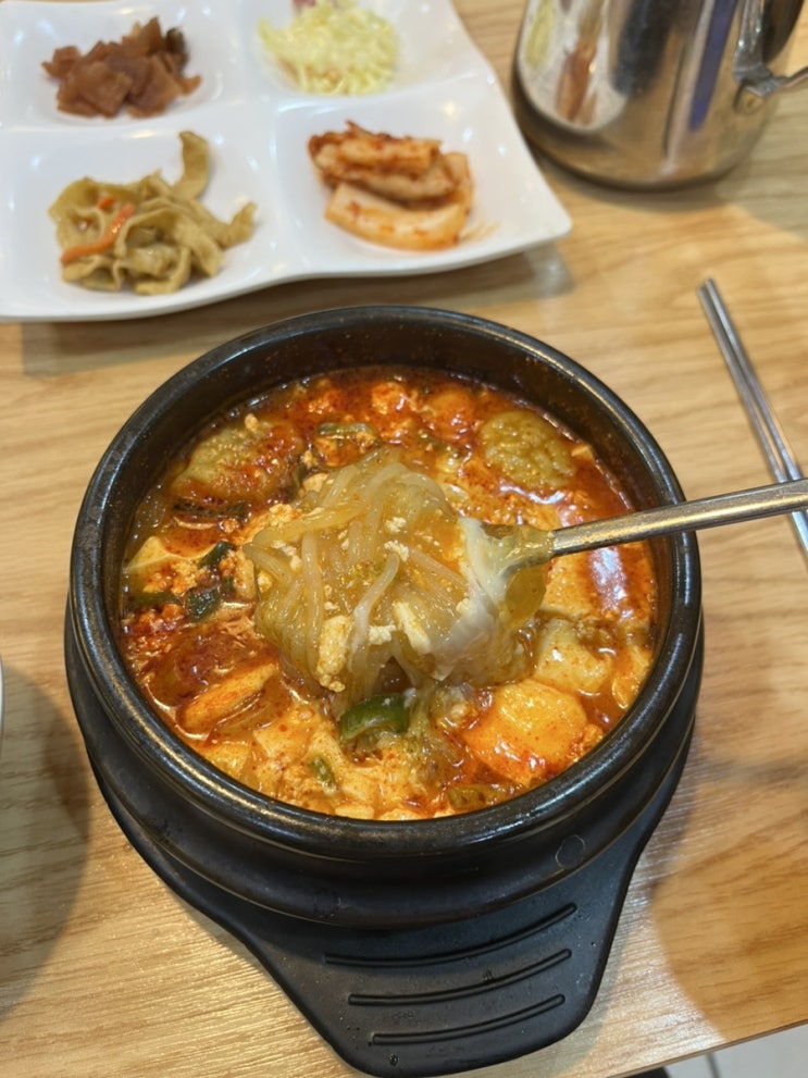  뜨끈한 순두부찌개와 돌솥밥 순삭 수유역맛집 돌깨마을맷돌순두부 수유점