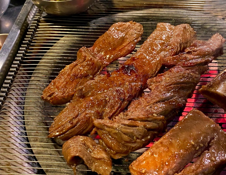 [암사] 강동구 찐 맛집! 살살 녹는 숯불 양념 소갈비 '신촌서서갈비'