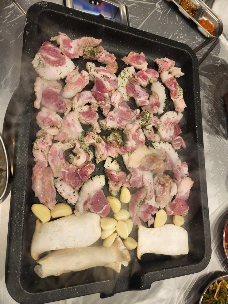  느긋했던 신항 뒷고기 맛집 : 서민뒷고기