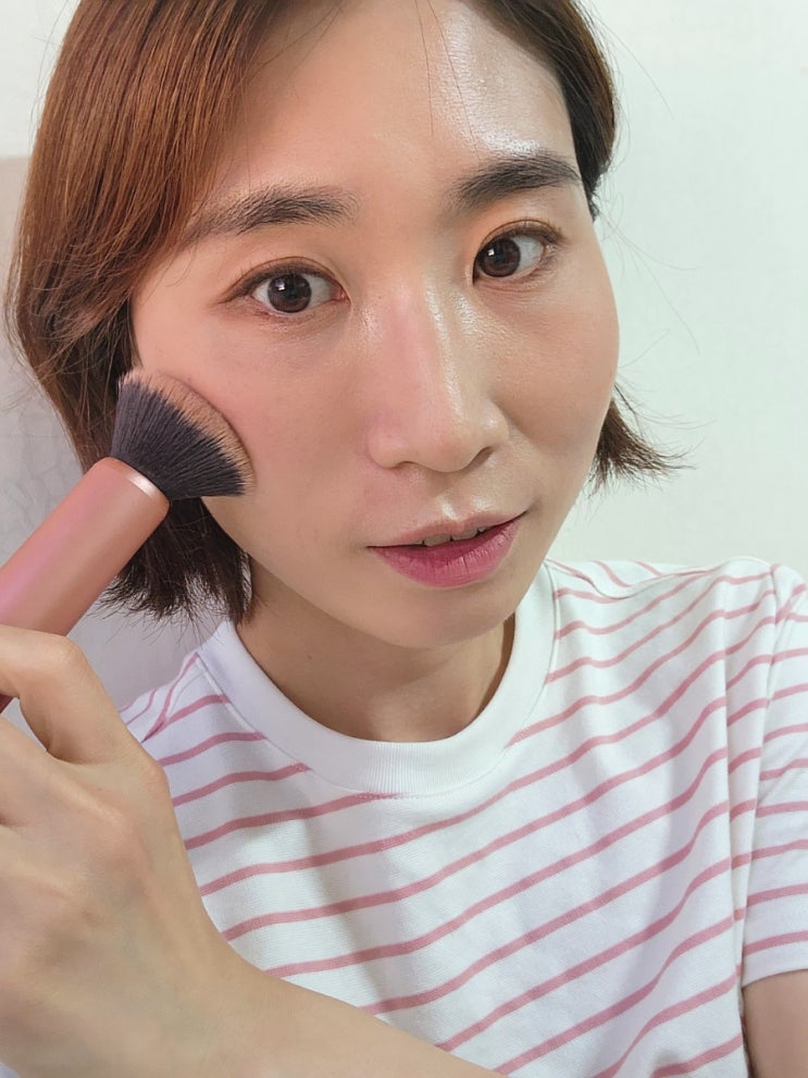  웜톤블러셔 S2ND 루미너스 페이스 치크 추천해요