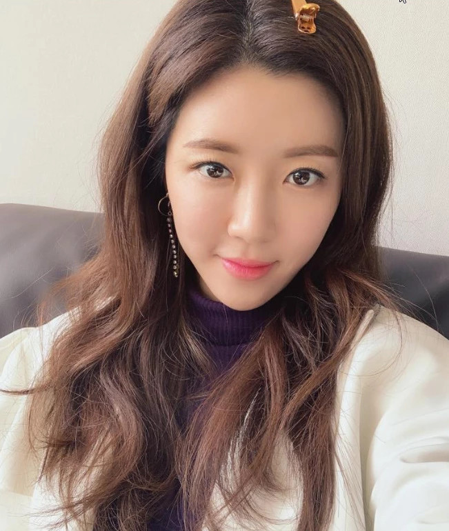 온라인에서 화제가 된 박한별이 운영 중인 카페 화장실, "이게 뭐지?" 호불호가 갈리지만 예뻐 온라인에서 화제가 된 박한별이 운영 중인 카페 화장실, "이게 뭐지?" 호불호가 갈리지만 예뻐