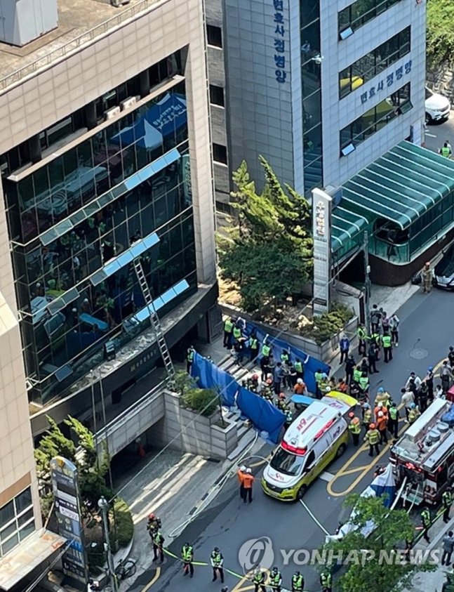 변호사사무실 빌딩서 방화 추정 화재 7명 사망, 용의자 방화이유