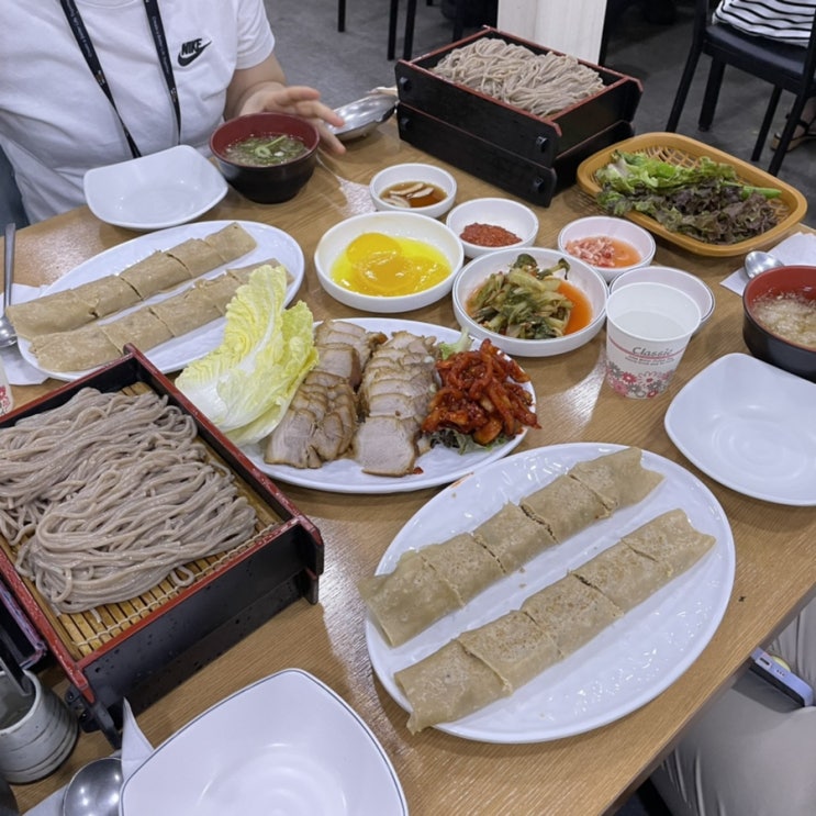  광화문역 메밀국수 맛집 광화문 미진 본점(메밀국수, 보쌈, 메밀전병)
