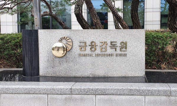 '제2의 보암모' 사태 가나… 백내장 피해자 집단행동 움직임 '제2의 보암모' 사태 가나… 백내장 피해자 집단행동 움직임