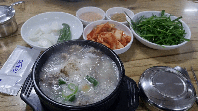  서울 돼지국밥 맛집 추천 월강돼지국밥 홍대 연남동에 한국 여행 온 외국인친구 데리고 갑시다