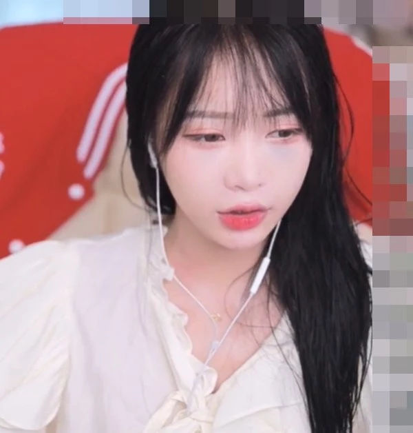 유명 아프리카 TV BJ 하두링, 일본 여행하다가 신주쿠에서 '일본 야동' 출연 받아 유명 아프리카 TV BJ 하두링, 일본 여행하다가 신주쿠에서 '일본 야동' 출연 받아