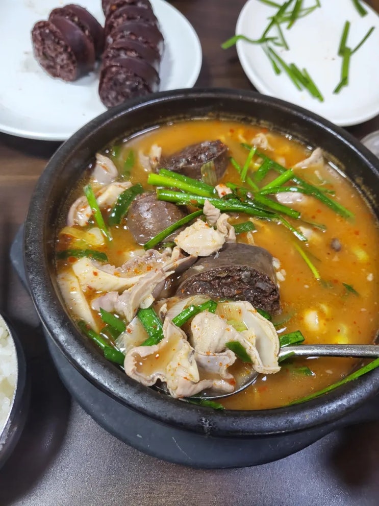  전주에 간다면 꼭 추천하고 싶은 맛집 1등" 조점례남문피순대"