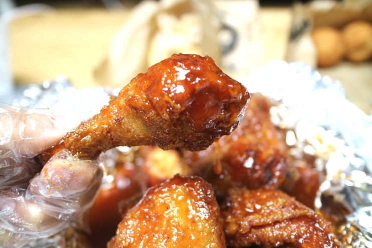  부천치킨 후라이드참잘하는집 부천1호점 양념치킨도 맛있구나?
