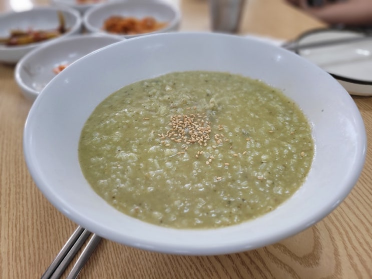 제주도 서광 보말칼국수 맛집 인정! 만족스러운 아침식사