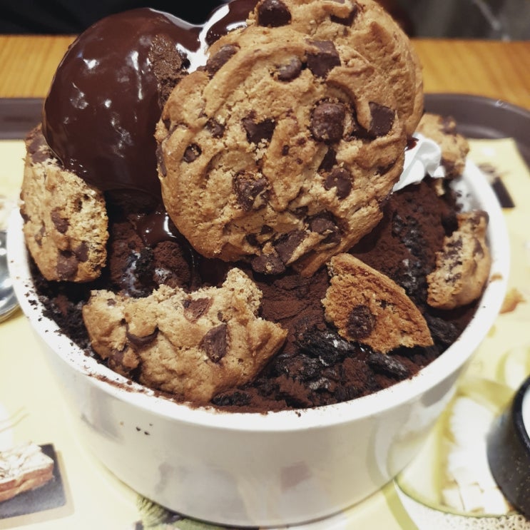 설빙 달달함의 끝판왕 칙촉몬스터 설빙