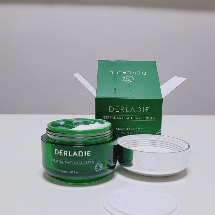  더레이디(derladie) 그린티 수분크림 리뷰