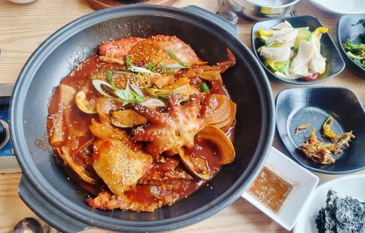 누마루 - 울산 남구 무거동 문어코다리찜과 전복돌솥밥의 환상적인 콜라보레이션 맛집