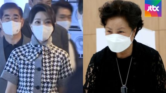 김건희, <b>권양숙 여사</b> 예방. 노무현 전 대통령 묘소 참배. 윤... 