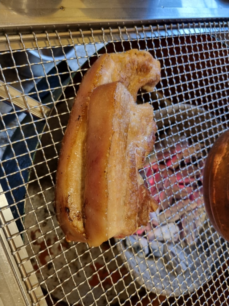강남 한복판서 즐기는 산장 바베큐 파티 강남역 고깃집 녹슨드럼통 프리미엄 강남 한복판서 즐기는 산장 바베큐 파티 강남역 고깃집 녹슨드럼통 프리미엄