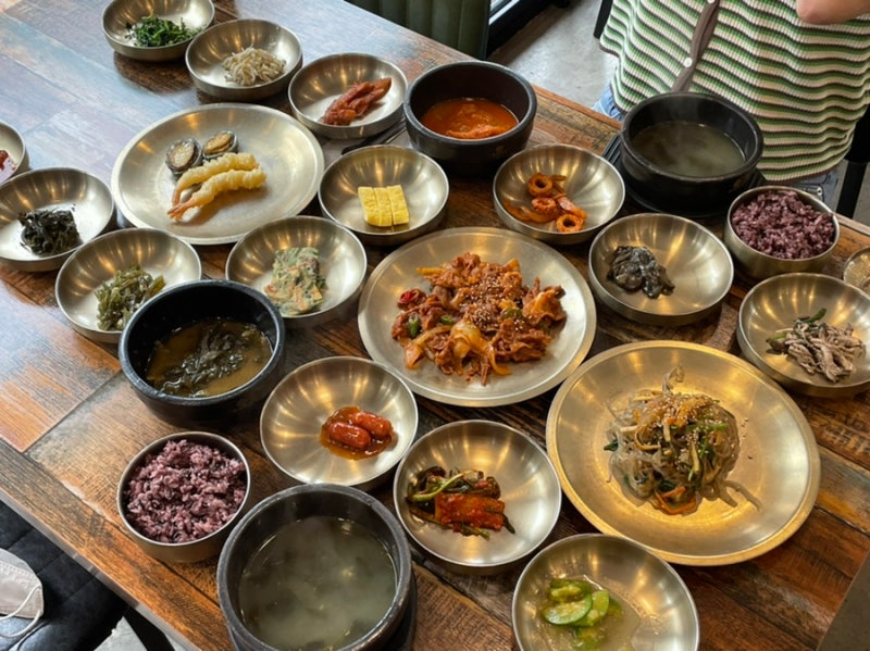 김해 장유 율하 한정식 맛집 푸짐하고 맛있는 밥집 [더부엌] : 네이버 블로그